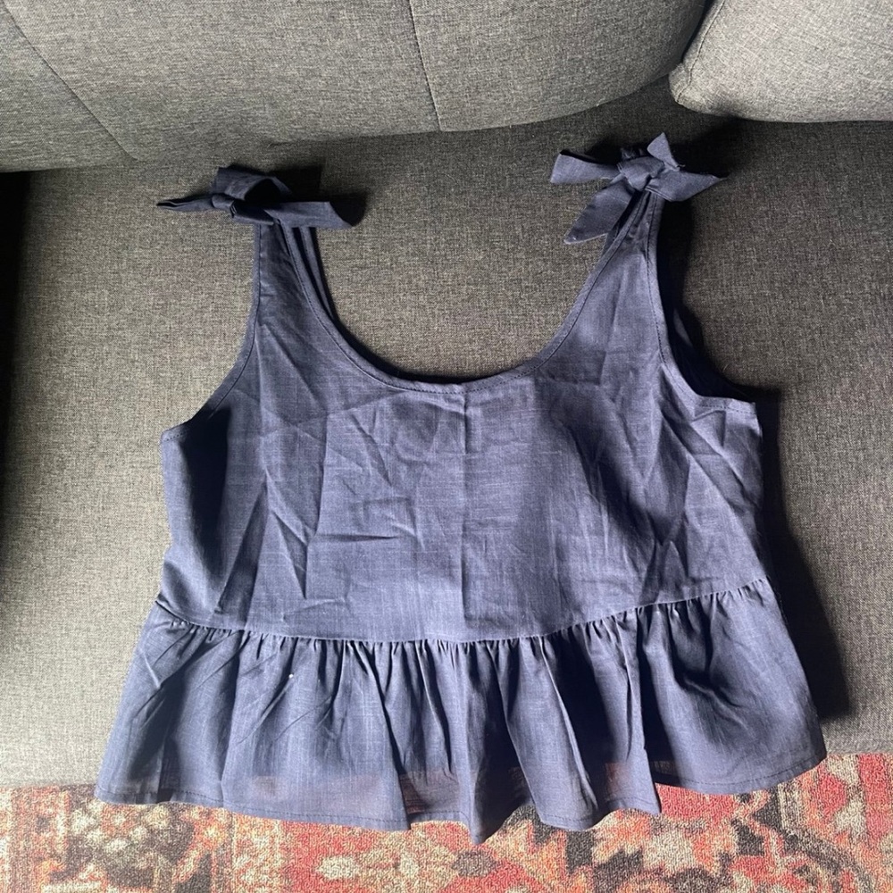 SHEIN crop top small navy blue ribbon new